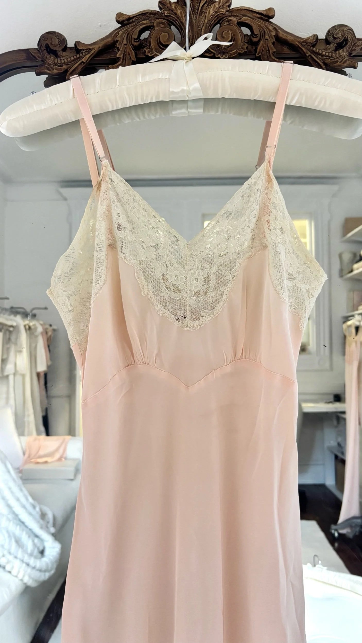 1940s Bias Cut Lace Slip Dress (XXS/XS)