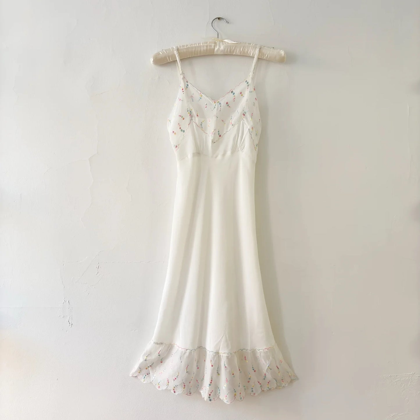 1940s Colorful Embroidered Slip (XS)