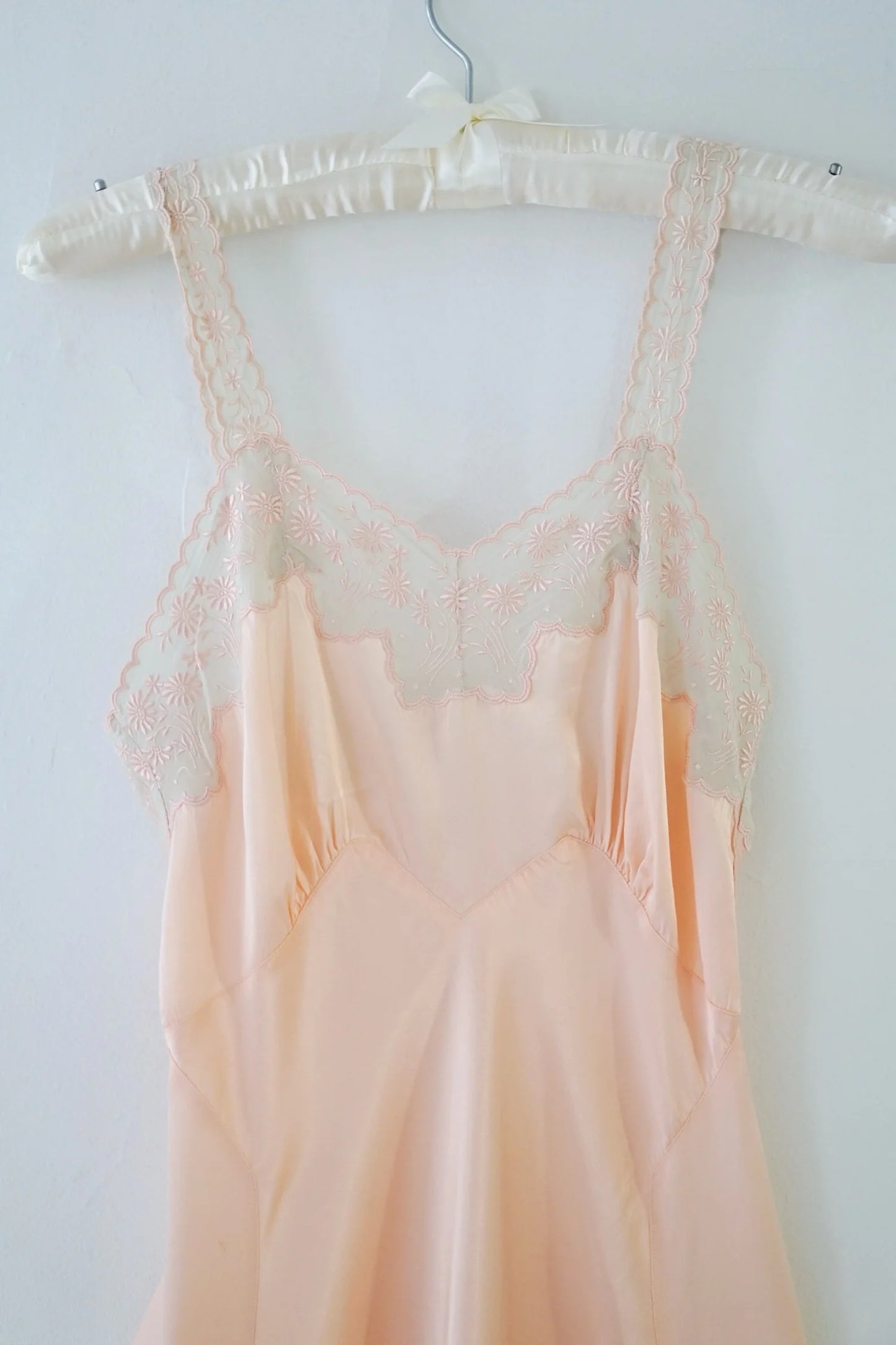 1940s Bias Cut Lace Slip Dress (Size XS/S)