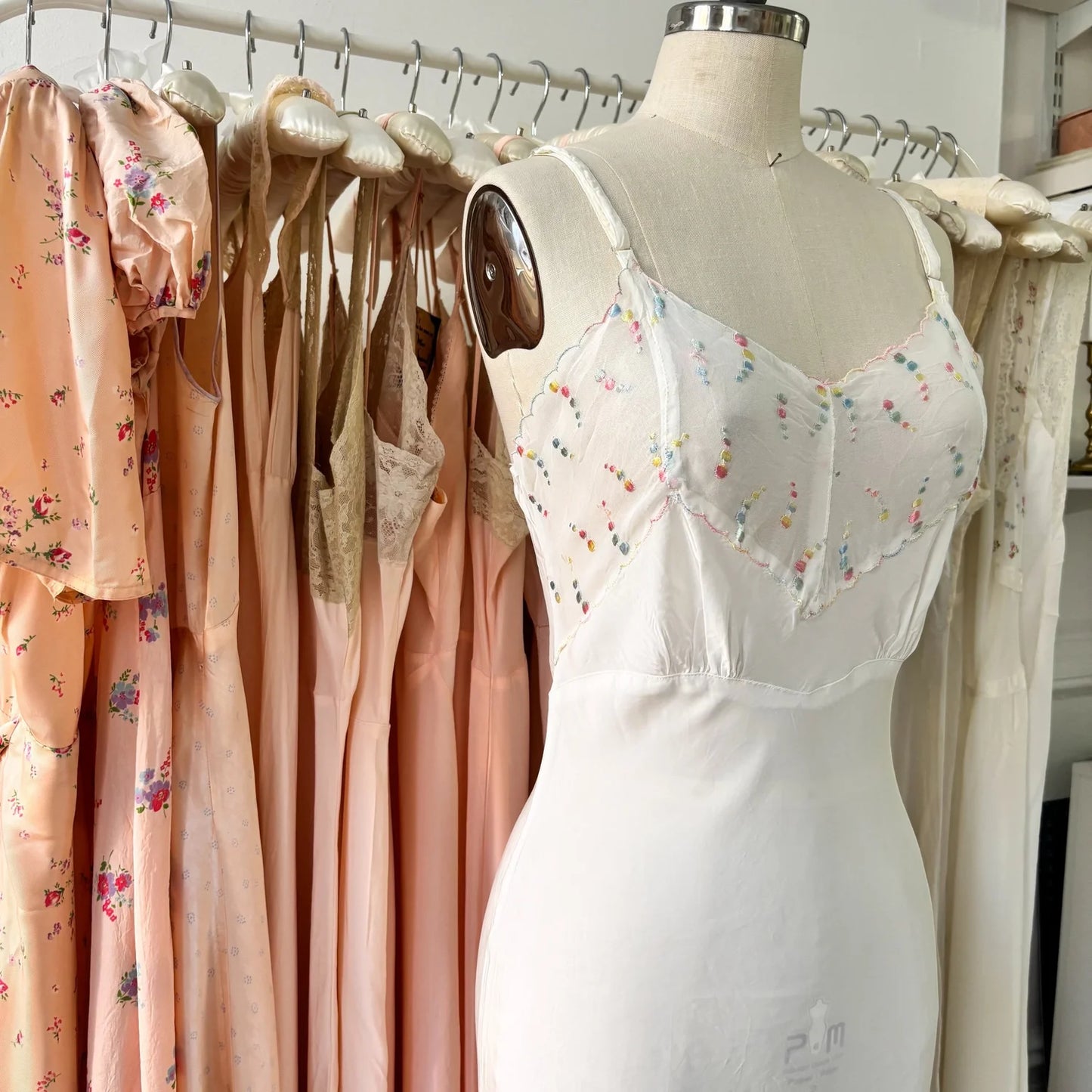 1940s Colorful Embroidered Slip (XS)